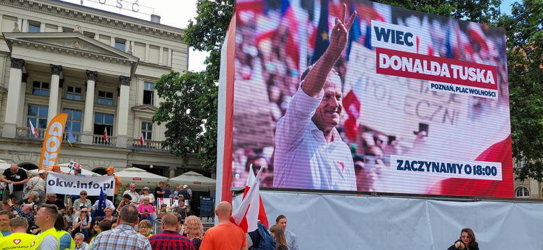 Działacze Konfederacji: Incydent na wiecu Tuska; sprawę zgłoszono policji