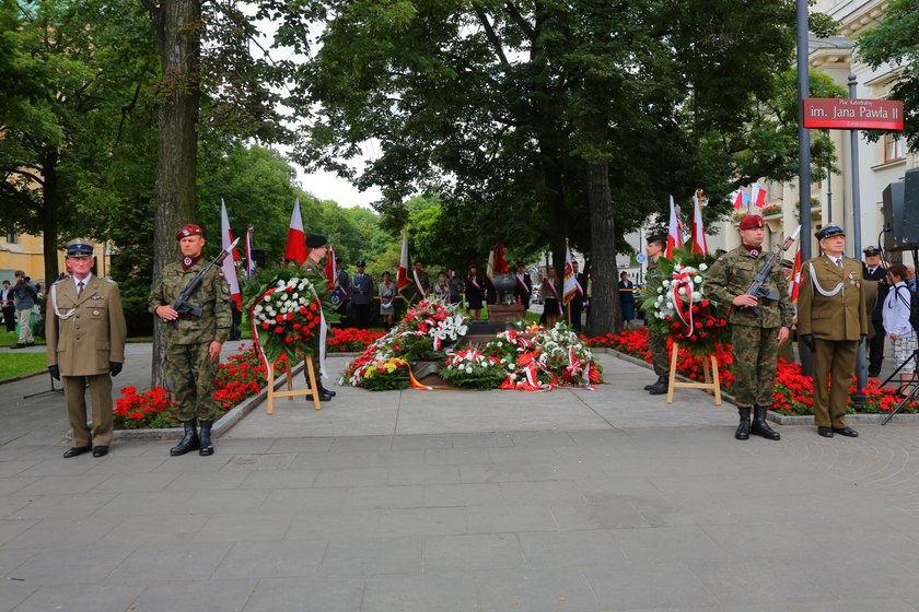 Łódź oddała cześć bohaterom w dzień Wniebowzięcia Najświętszej Maryi Panny i Święto Wojska Polskiego