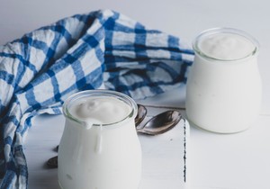 Najbolji recept za domaći jogurt: Pravi se od dva sastojka i gust je kao grčki