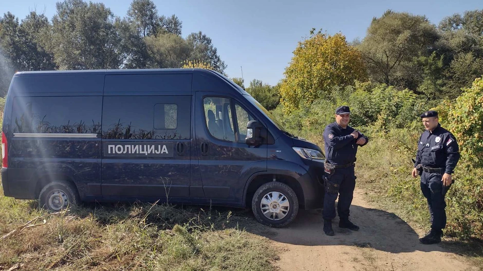 Policija je blokirala put do mesta gde je pronađen automobil porodice Đokić