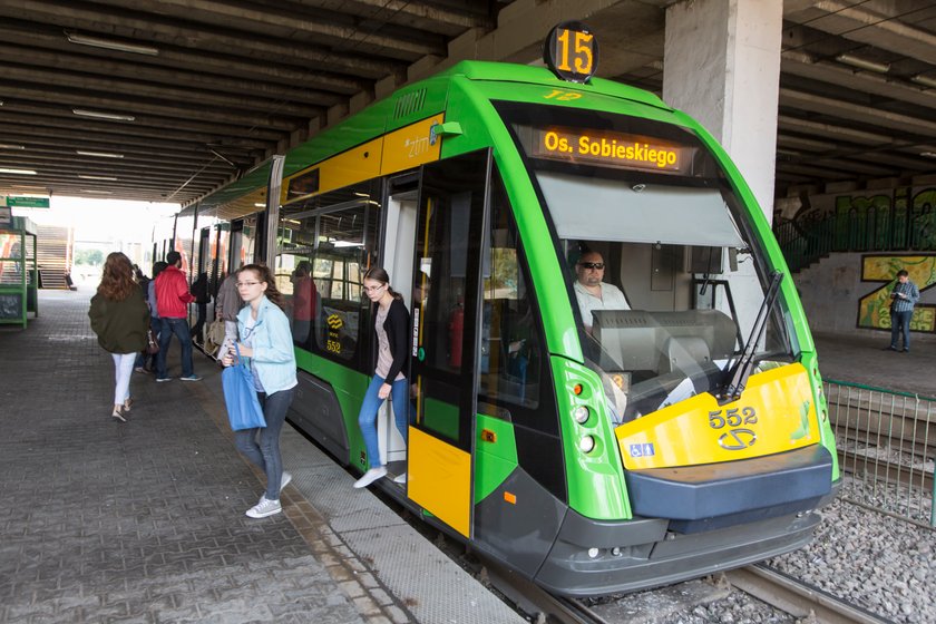 Przez letni rozkład będzie mniej tramwajów i autobusów