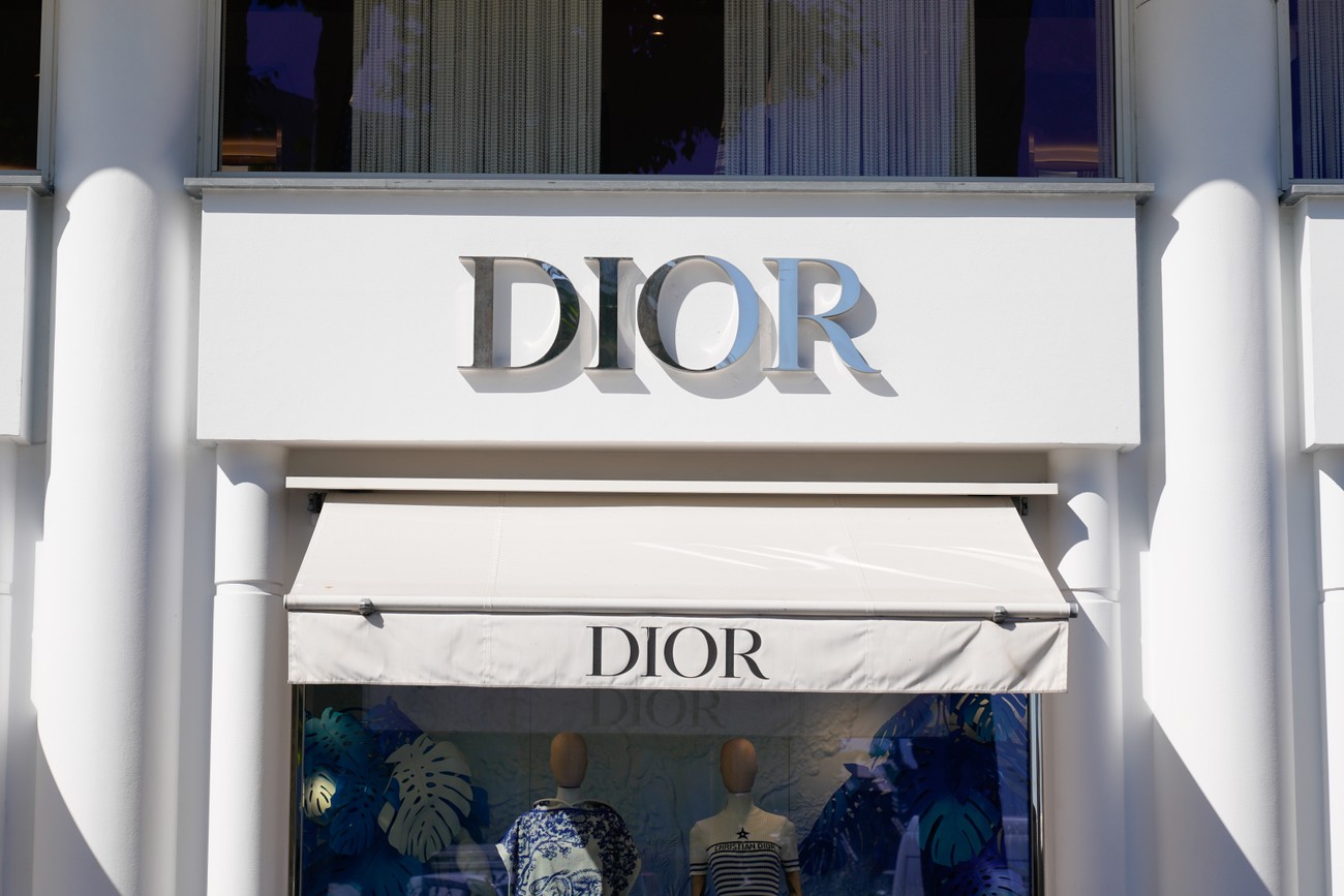 Dior stavljen pod sudski nadzor! Skandal u modnoj kompaniji u Italiji zbog radne eksploatacije
