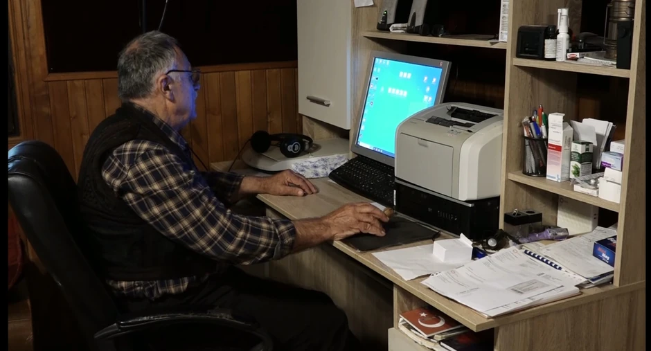 Kad ga priča ponese... Miroslav u svojoj "redakciji"