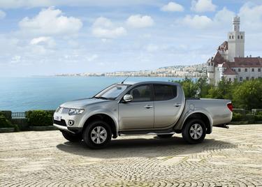 Mitsubishi L200 W Salonach W Polsce (Ceny, Dane Techniczne, Galeria)