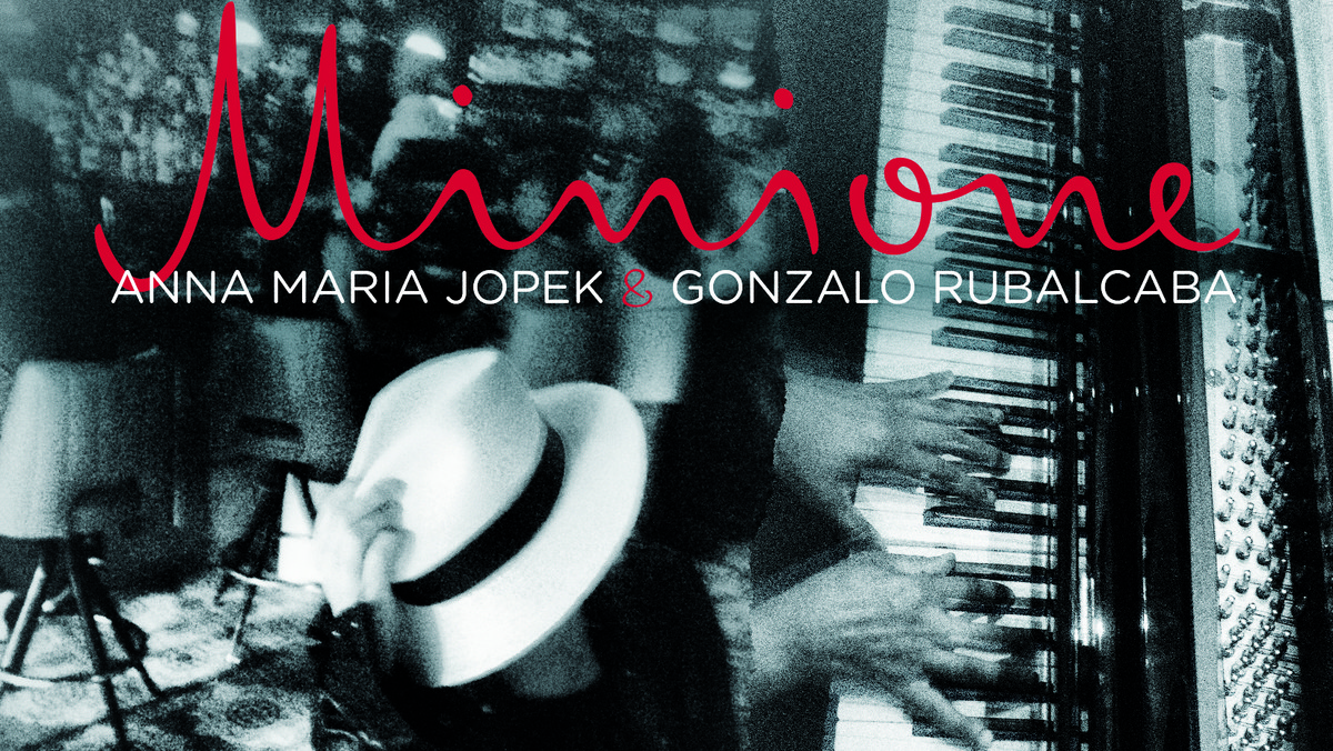 Po podróżach w głąb muzyki japońskiej ("Haiku") i luzofońskiej ("Sobremesa") Anna Maria Jopek tym razem zaśpiewa po polsku z Kubańczykami. Płyta "Minione", która ukaże się 14 lutego 2017 roku to wskrzeszenie najpiękniejszych przedwojennych tang polskich.