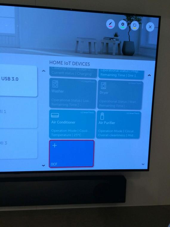 Domowe urządzenia IoT połączone z telewizorem