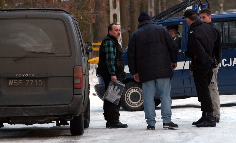 Pod domem w Magdalence zjawiło się mnóstwo policji