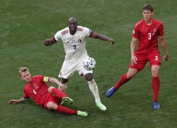 Kapitalny spektakl! Wielkie emocje i piękne bramki w meczu Danii z Belgią [Zobacz gole]