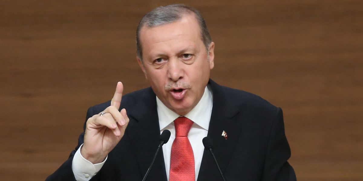 Hakan Sukur obraził prezydenta Turcji Recepa Tayyipa Erdogana. Grozi mu więzienie!