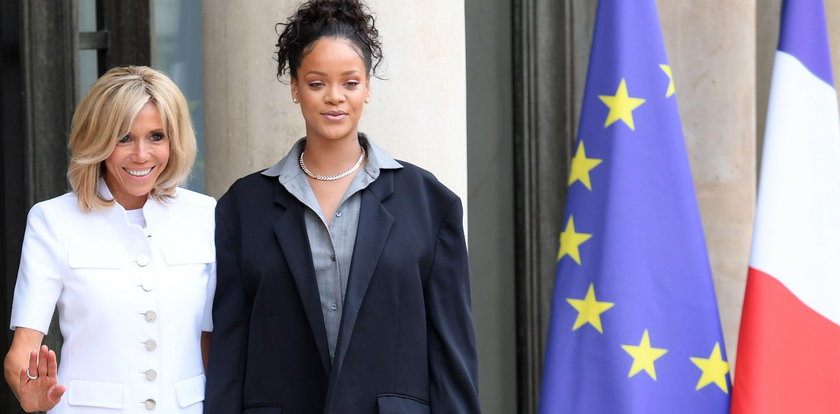 Rihanna na spotkaniu z pierwszą damą Francji. Co ona ma na sobie?!