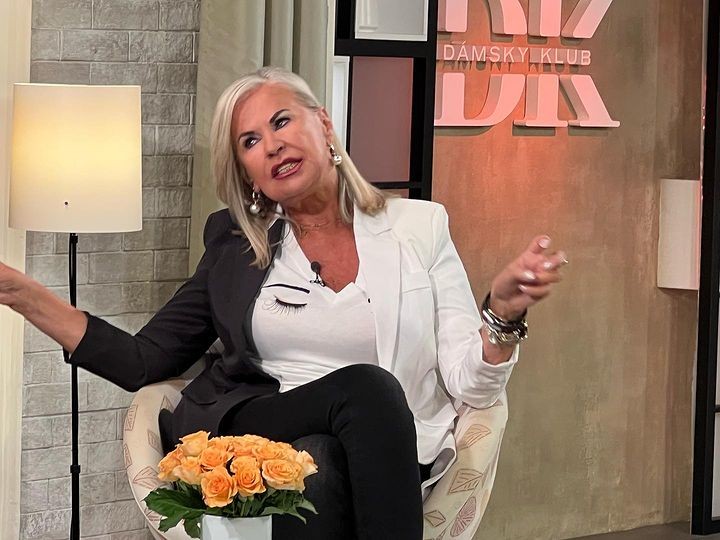 Máziková prijala pozvanie do Dámskeho klubu.