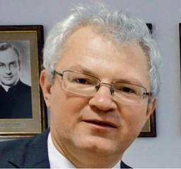 Dobrowolski: Szansa na uporządkowanie konstytucji