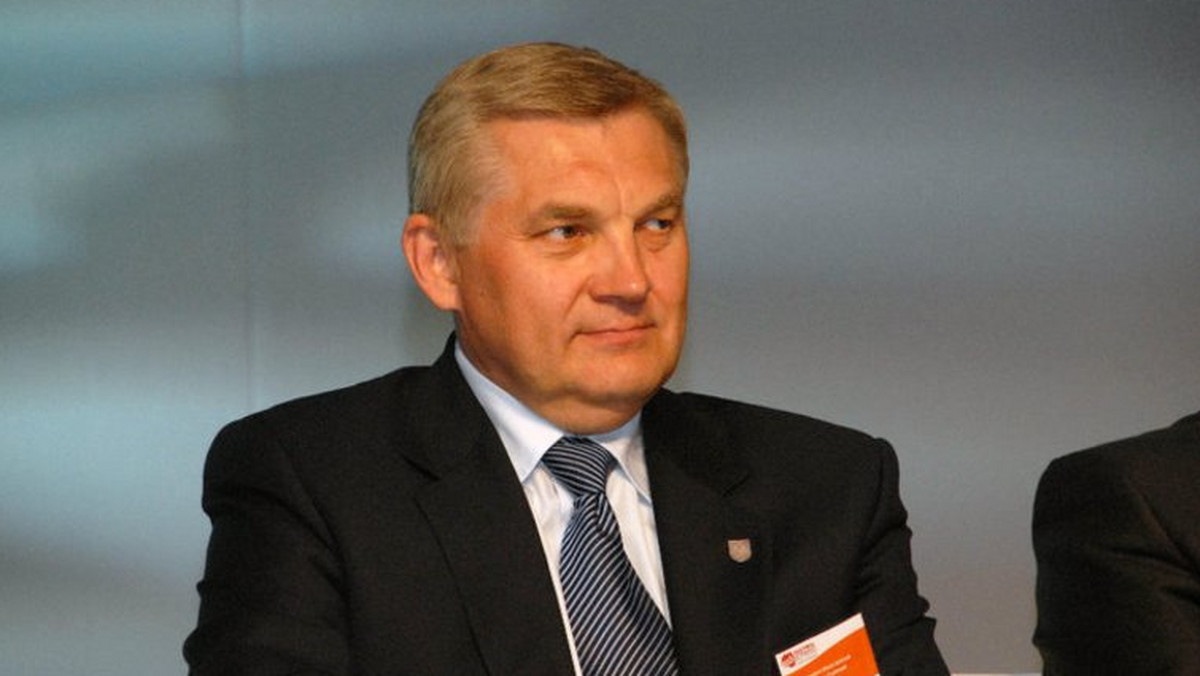 Urzędujący od dwóch kadencji prezydent Białegostoku Tadeusz Truskolaski zdecydował się kandydować po raz trzeci. Startował dotąd jako kandydat wspierany przez PO, tym razem będzie walczył o stanowisko ze wsparciem własnego komitetu wyborczego.