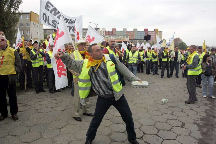 PROTEST PRACOWNIKOW GRUPY ENERGETYCZNJ