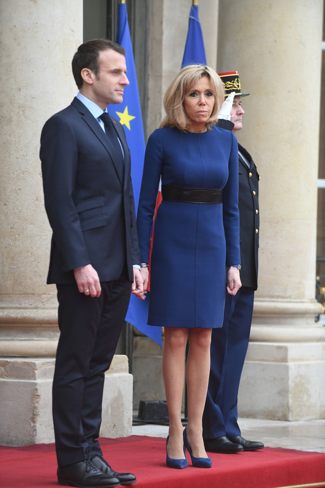 Brigitte Macron i Emmanuel Macron na spotkaniu z książęcą parą Luksemburga