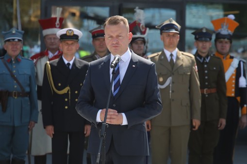 Minister obrony narodowej Mariusz Błaszczak podczas uroczystego otwarcia nowej siedziby Muzeum Wojska Polskiego na terenie Cytadeli Warszawskiej,