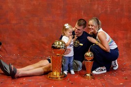 Natalija Jokić obukla OVAKVU HALJINU za 4. rođendan ćerke Ognjene, a muž joj ima milione? Lepa Somborka rekla sasvim dovoljno o sebi - i tata Nikola oduševio