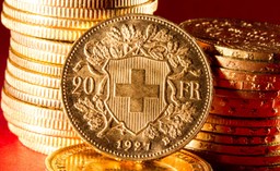 Ważna decyzja dla frankowiczów. Wkrótce wyrok TSUE ws. umów kredytów w CHF