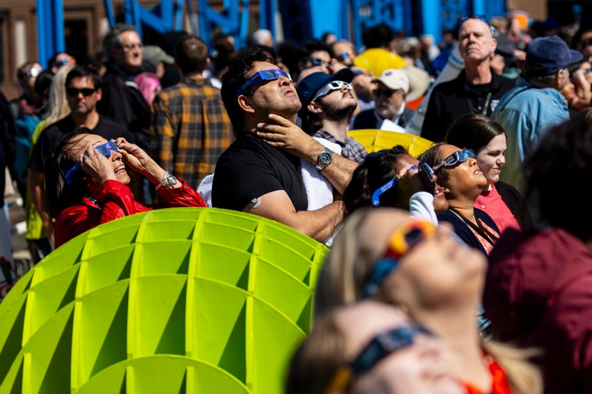 Potpuno pomračenje Sunca iz Grand Rapidsa u Mičigenu 8. aprila