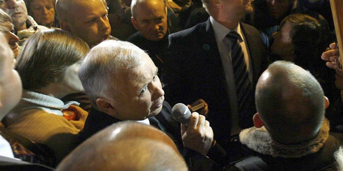 Kaczyński: Komorowska w Smoleńsku? To niedelikatność