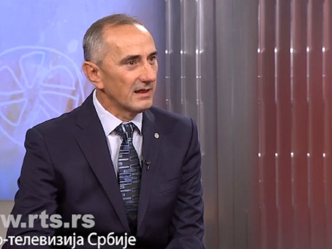 Profesor Dragan Radivojević: koliko su jabuke zdrave, kako da biramo one najbolje foto: RTS