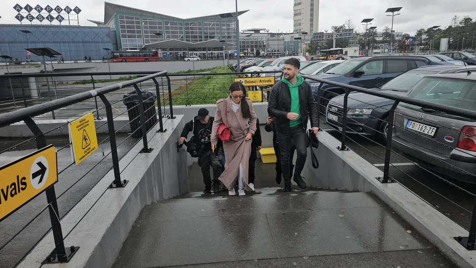 Poznati na aerodromu