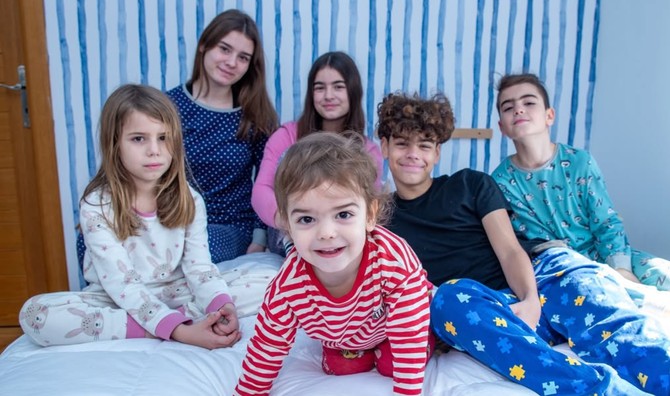 Milena i Saša nisu planirali šestoro dece