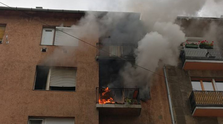 Tűz ütött ki egy lakásban/Fotó:Blikk
