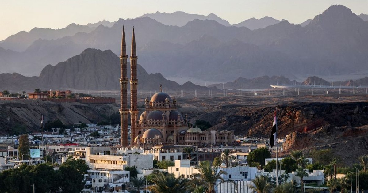 Russia Seeks Closer Relations with Egypt, Unveils Plans for New Consulate in Sharm el-Sheikh!