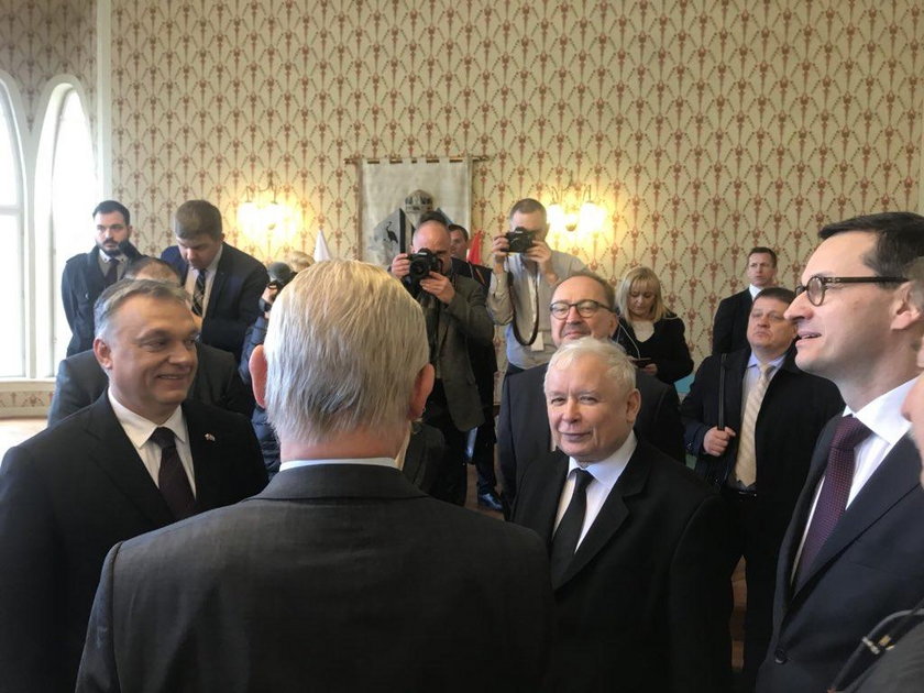 Jarosław Kaczyński w Budapeszcie na odsłonięciu pomnika smoleńskiego
