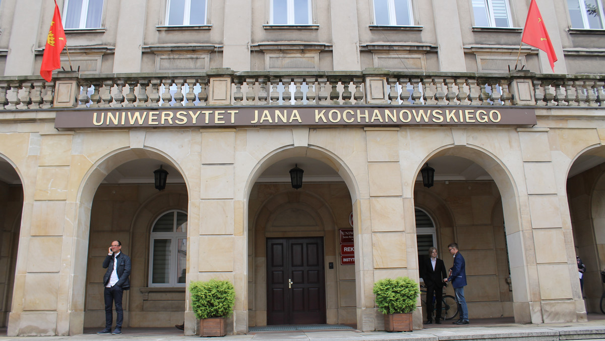 Władze Uniwersytetu Jana Kochanowskiego w Kielcach chcą poszerzyć ofertę dydaktyczną i robią przymiarki do nowych kierunków. Niewykluczone, że już niebawem na UJK będzie można studiować m.in. dietetykę, zdrowie środowiskowe, a także studia skandynawskie.