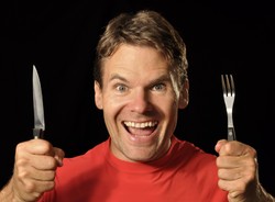 Nie kładź się głodny spać! I naucz się poskramiać ZIMOWY APETYT. Dietetyk radzi