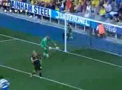 Zobacz, jak Rasiak upokorzył dawny klub