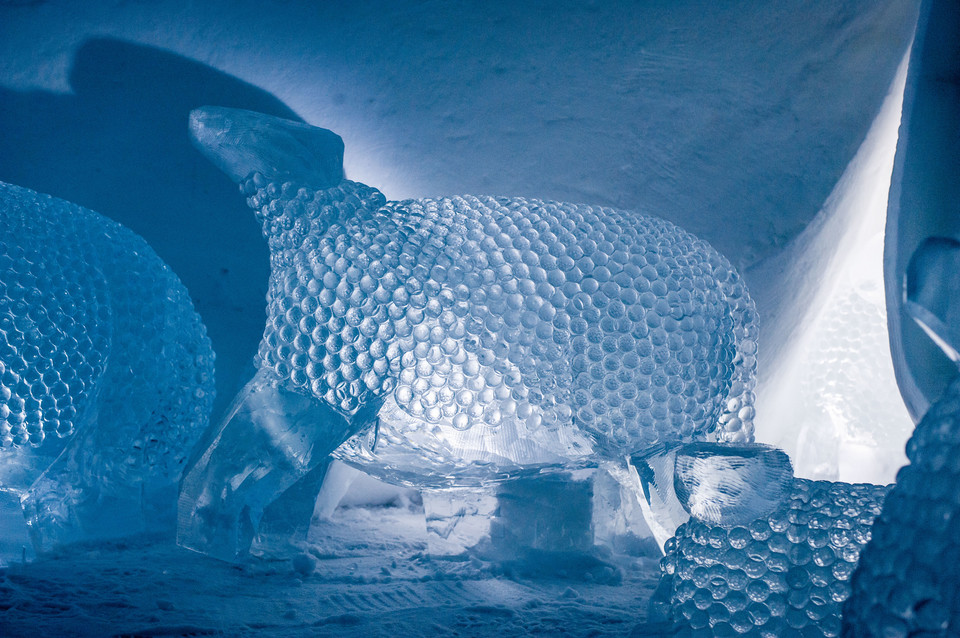 Lodowy hotel ICEHOTEL w Jukkasjärvi koło Kiruny (Szwecja)