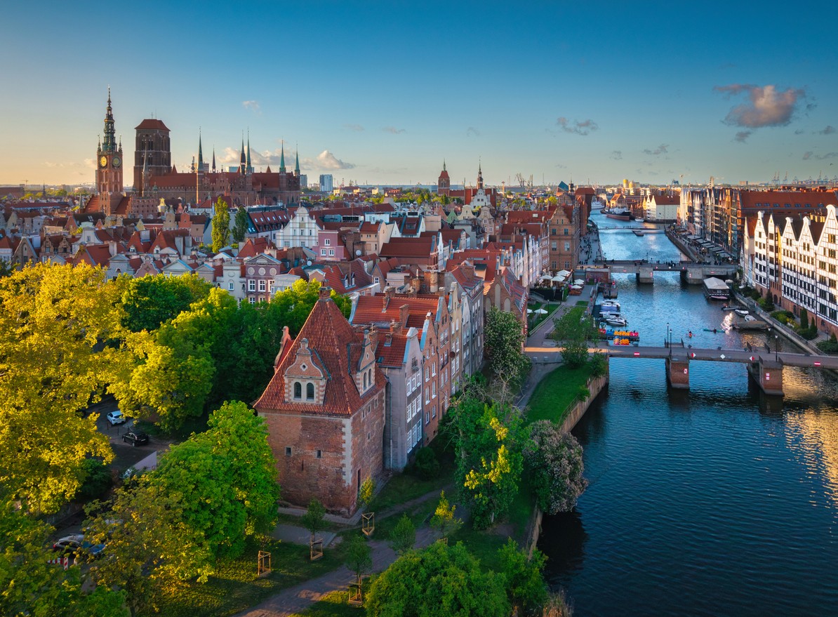 Gdansk je jedno z najstarších a najväčších poľských miest.