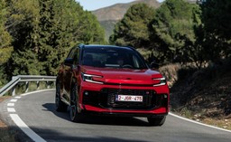 nowa toyota na rynku. oto japońska rakieta dla dużej rodziny. cena?