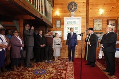 Prezydent Duda w meczecie o uchodźcach: Chciałbym, aby szanowali obyczaje...