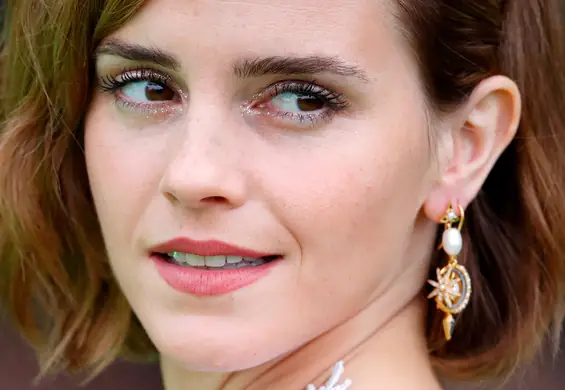 Emma Watson przeszła oszałamiającą metamorfozę. Poznajecie ją?