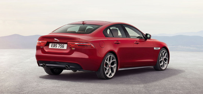 Jaguar XE - Drżyjcie Bawarczycy