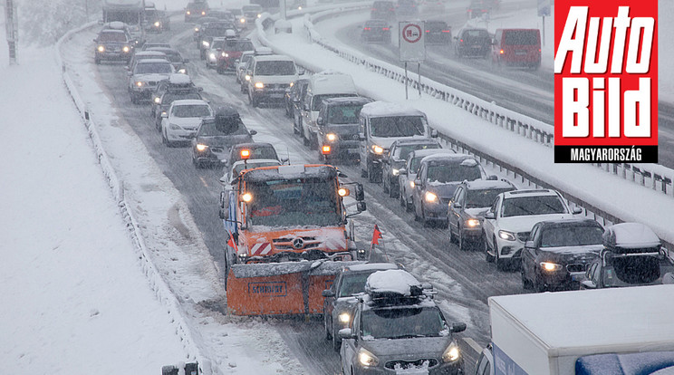 Ezeket tegye be a kocsiba télen / Fotó: Auto Bild