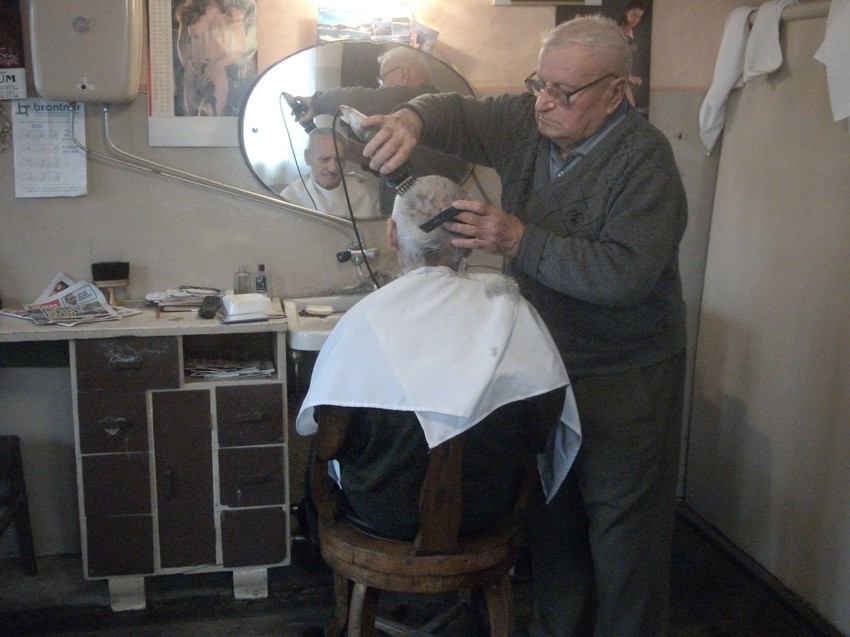 Majstor Vujadin se ne odriče posla ni u devetoj deceniji