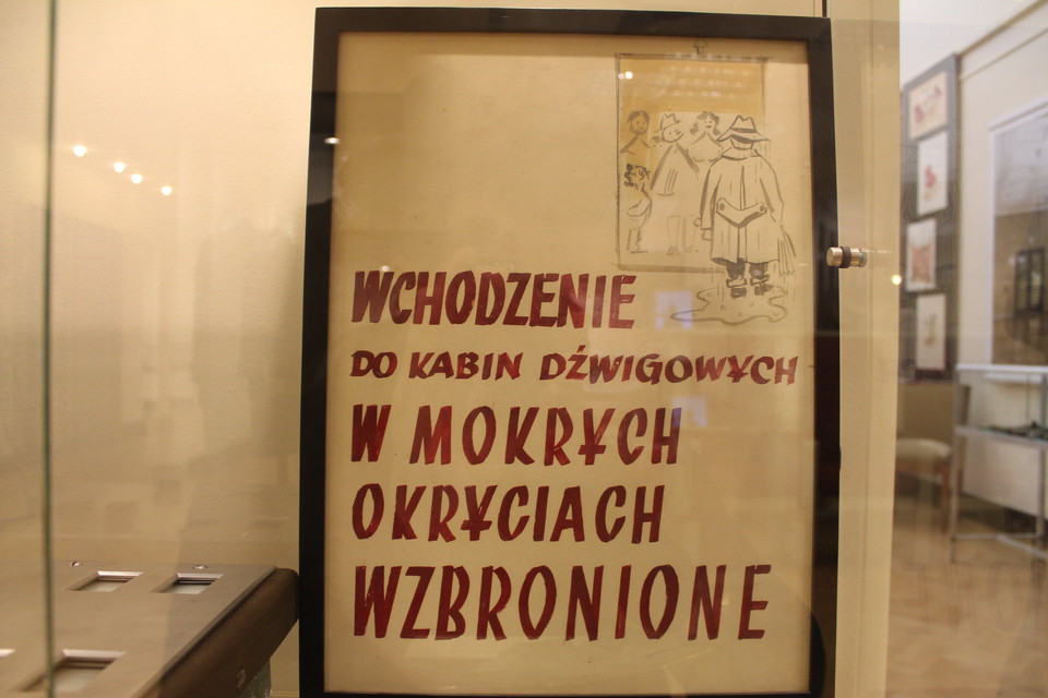 "Skarby" z czasów PRL. Wyjątkowa ekspozycja w Pałacu Kultury i Nauki