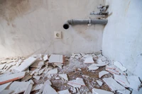 Miał był remont, skończyło się ruiną. "Zaczęły do nas docierać sygnały, że ma kontakty w półświatku"