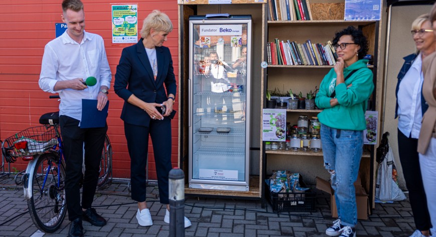 Wrocław nie marnuje i rozwija sieć społecznych lodówek. 
