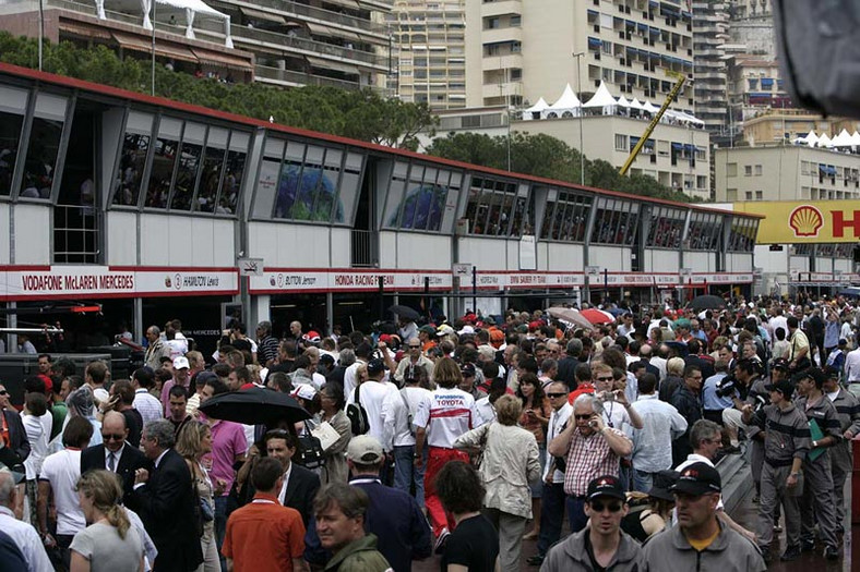 Grand Prix Monaco 2007: dziewczyny, gwiazdy filmu i F1 fotografował Jiří Křenek