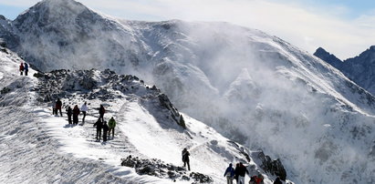 Tatry i Karkonosze pod śniegiem. Nie idź w góry!
