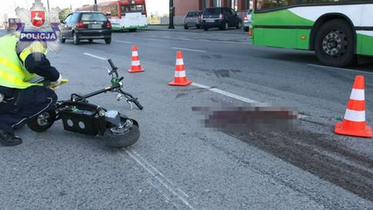 We wrześniu 2014 r. pod koła autobusu komunikacji miejskiej wpadł 10-letni chłopiec, który jechał na hulajnodze. Dzień później dziecko zmarło w szpitalu. Kierowca autobusu został oskarżony o spowodowanie śmiertelnego wypadku. Dziś znamy opinię biegłego, który zbadał okoliczności zdarzenia.