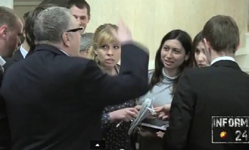 Žirinovski napada novinarku