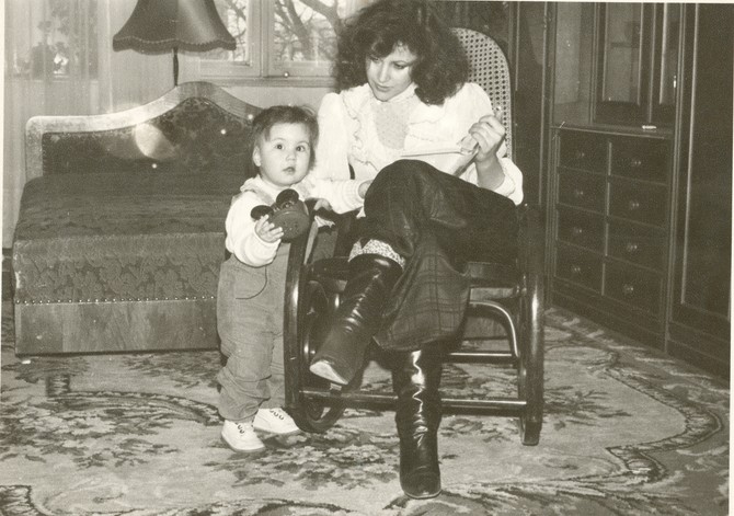 Snežana sa ćerkom pre nekoliko decenija