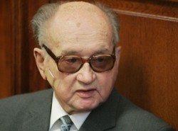 Komorowski zaprosił Jaruzelskiego. I nie tylko